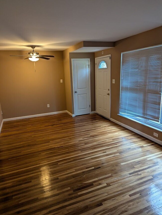 Casa Capri Where Comfort Meets Modern Fl... House House Rental in