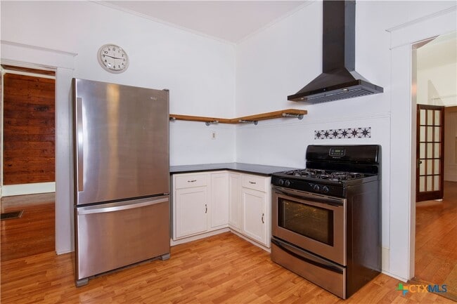 Photo - 620 Rogers St