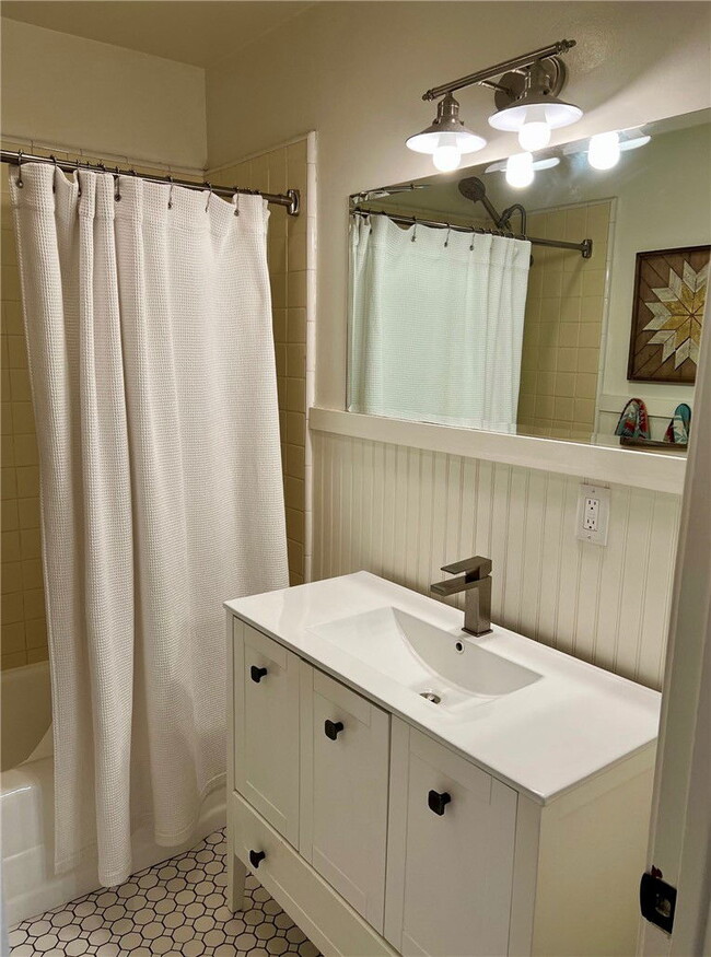 Photo - 4319 Bel Air Dr