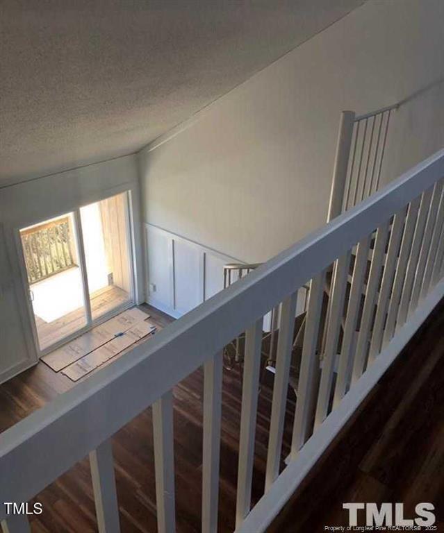 Photo - 3083 Huntleigh Dr