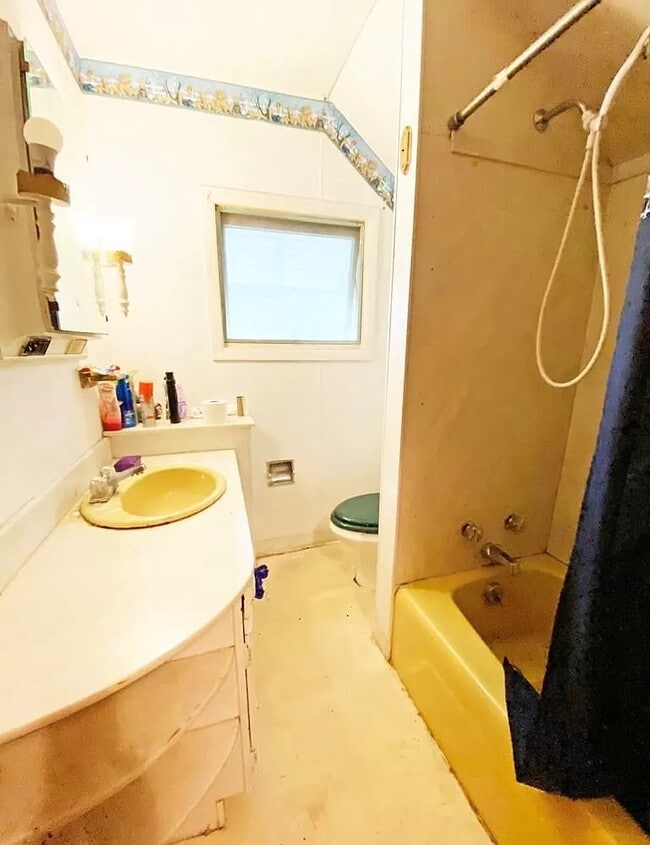 Photo - 606 Cypress Ave