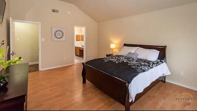 Photo - 7507 Tantivity