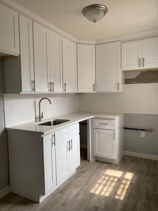 Photo - 78-04 147th St Unidad 2