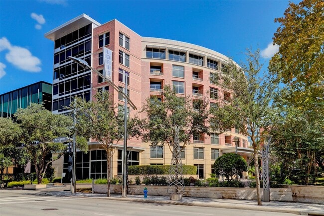 Building Photo - 1901 Post Oak Blvd Unit 2302