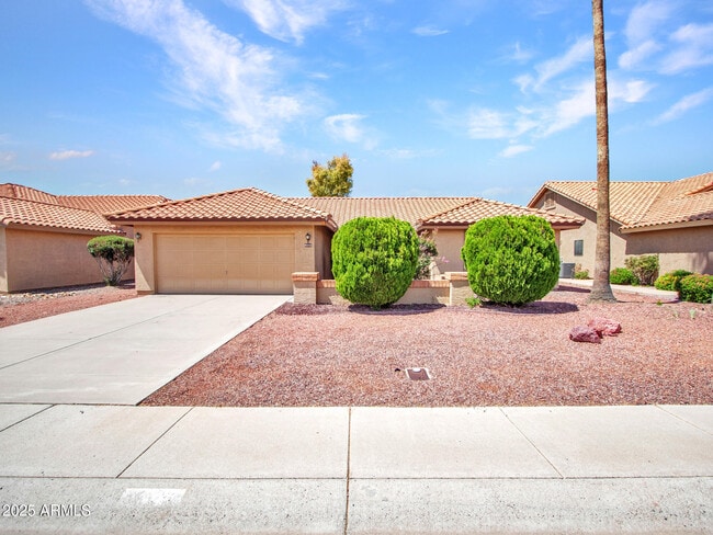 Building Photo - 9343 W Escuda Dr Rental