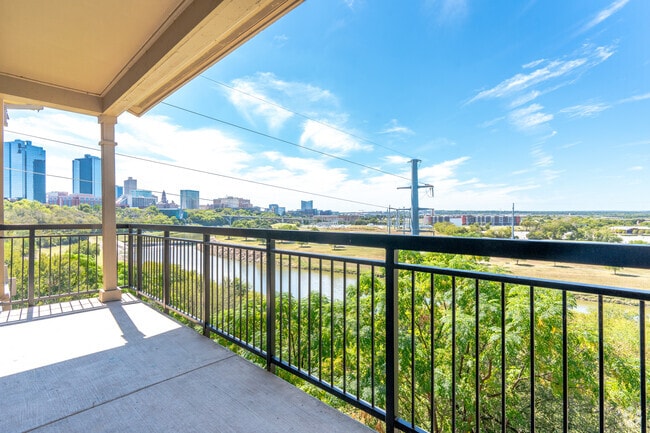 2BR,2BA - 1147SF | B1TH
