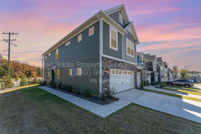 Photo - 2034 Highland Park Dr