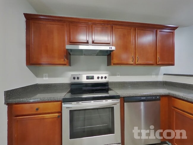 Photo - 225 Lossie Ln