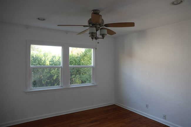 Photo - 2720 NE Weidler St