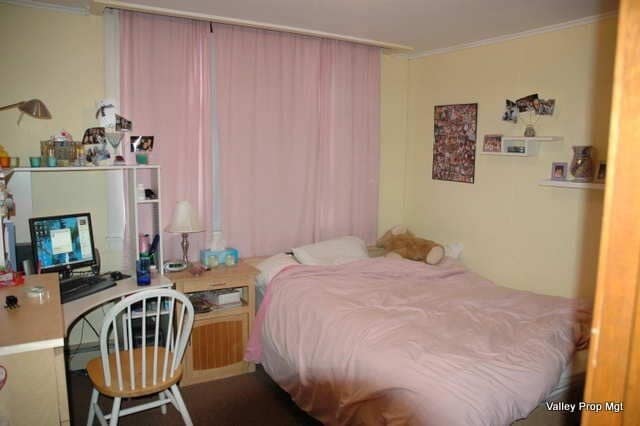 Photo - 1381 S East St