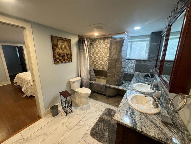 Bathroom - 840 W Galena St Unit 840 West Galena