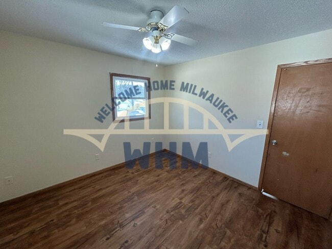 Photo - 6580 N 73rd St