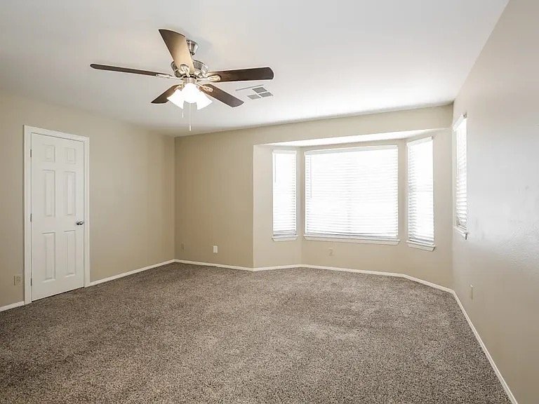 Photo - 7312 Queen Palm Dr