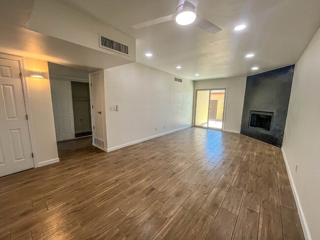 Photo - 5078 S Warren Ave