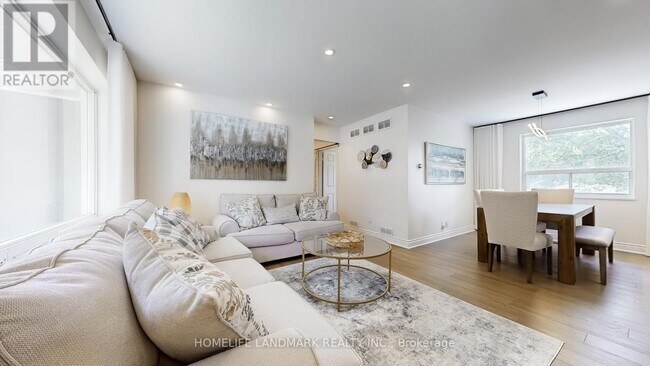Photo - 30 Paperbirch Dr