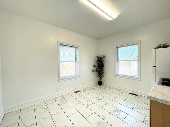 Photo - 7370 Pasadena Blvd Unit #1