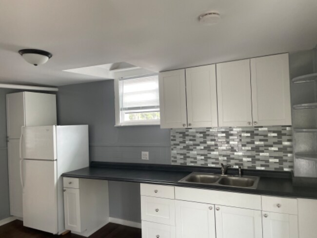 Photo - 1134 Webster Ave Unit 2