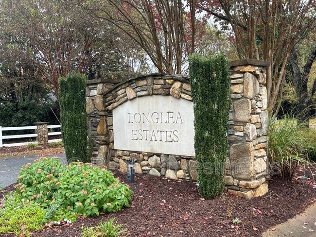 Building Photo - 1525 Morning Dove Way