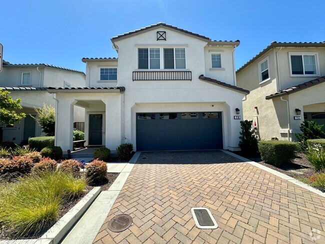 Building Photo - Luxurious 3 Bedroom 2.5 Bath in Hayward Rental