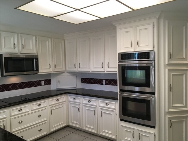 Photo - 2950 Glenn Lakes Ln