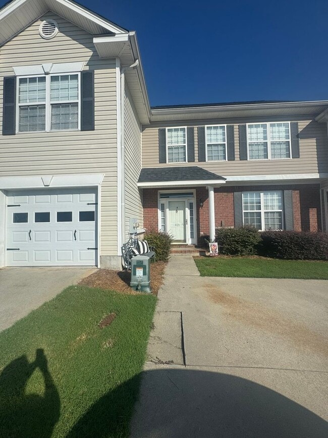 Building Photo - Spacious Evans Townhome with Lots of Features