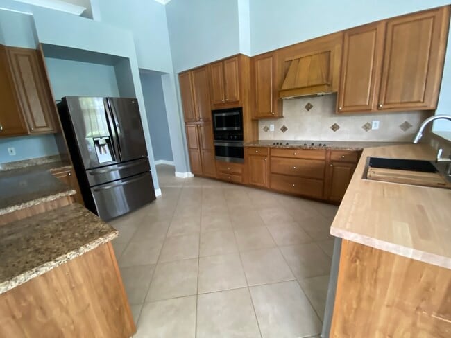 Building Photo - 8104 Kiawah Trce Rental