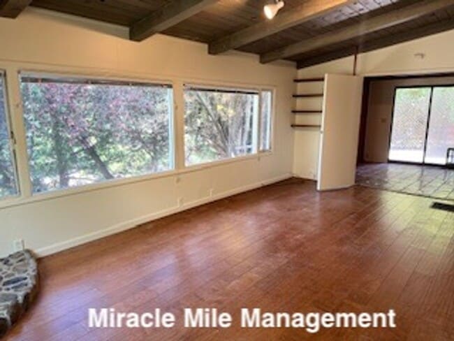 Building Photo - mea1030 Unit A