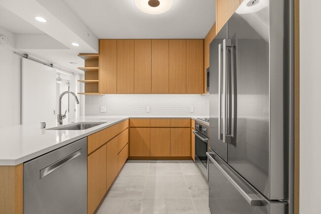 Photo - Sky Ala Moana West — 2 Bed / 2 Bath / 2 Parking Unit 2902