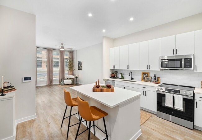 Photo - MAA Plaza Midwood