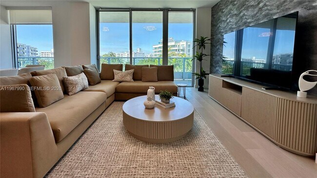 Photo - 9201 E Bay Harbor Dr Unit 504