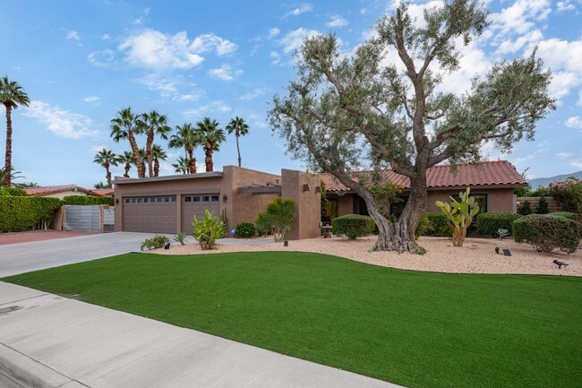 Photo - 1289 E Caleta Way House