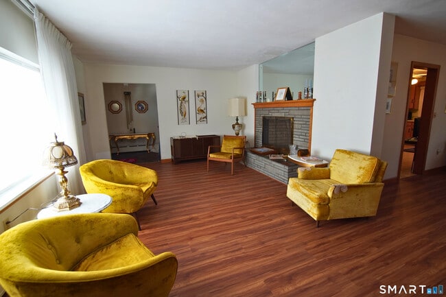 Photo - 30 Day Spring Ave