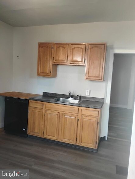 Photo - 1922 N Gratz St