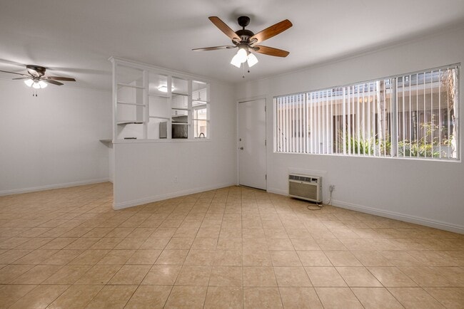 Building Photo - 4000 Sequoia St Unit 6 Rental