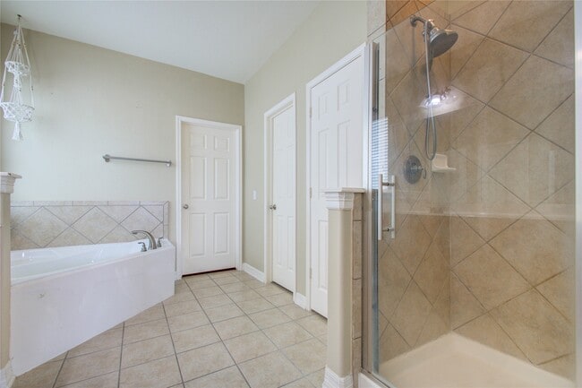 Photo - 18103 Double Bay Rd