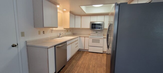 Photo - 2 Bedroom Condo Near Sacramento River Trail