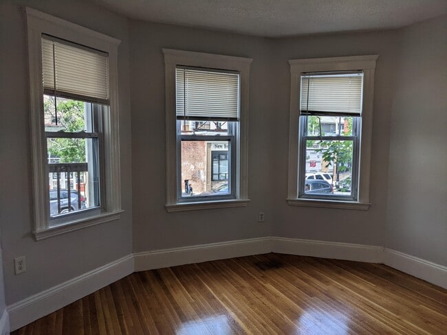 Photo - 150 Washington St Unit 1