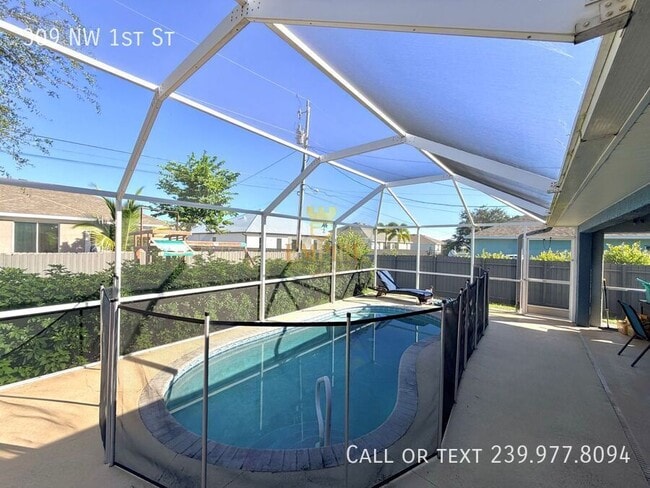 Photo - 309 NW 1st St
