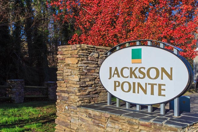 Jackson Pointe Townhomes