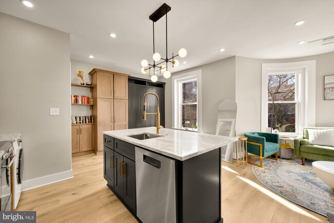 Photo - 1634 S St NW Unidad 5