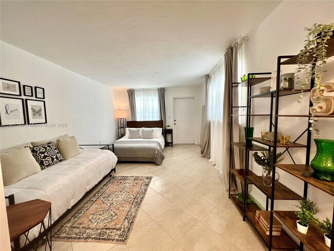 Photo - 919 Michigan Ave Unit 1