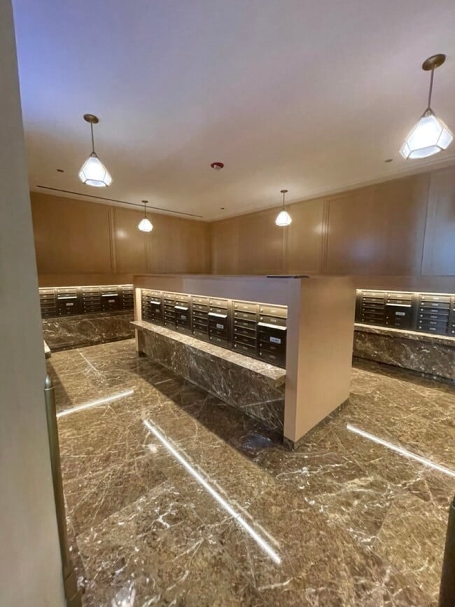 Photo - 514 N Peshtigo Ct Unit 2407