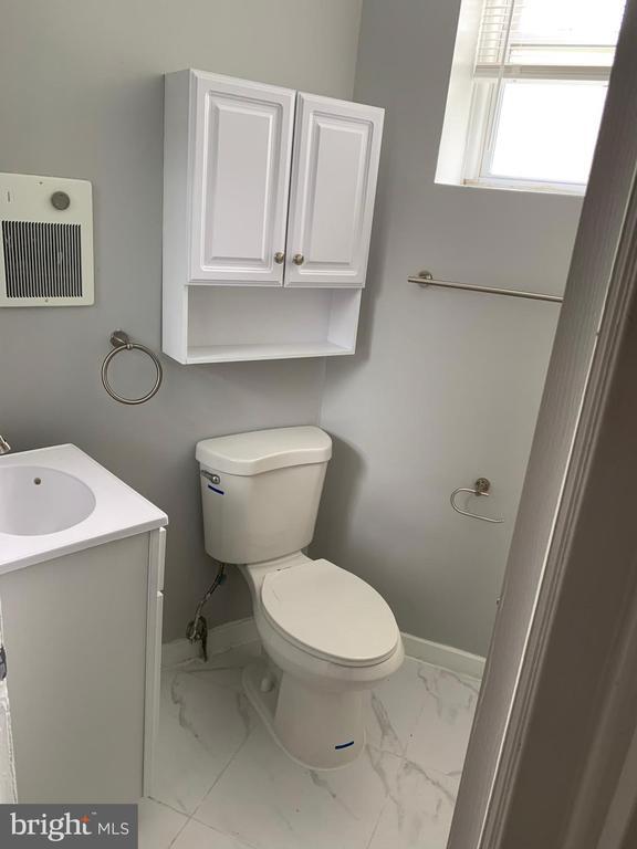 Photo - 625 Vernon Rd Unit 3C