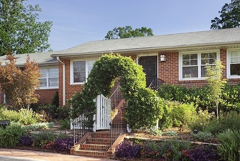 Glen Lennox Apartments is modern living in a classic setting…Welcome Home!