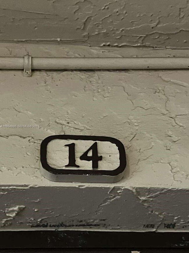 Building Photo - 4581 W McNab Rd Unit 14