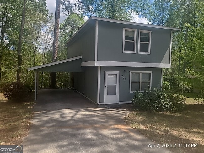 Building Photo - 207 Cypress Dr