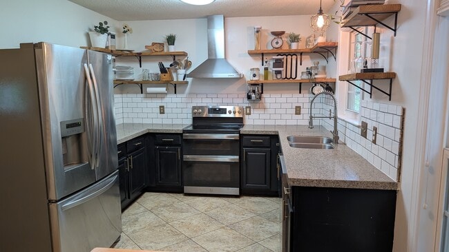 100 Hidden Cellars Dr