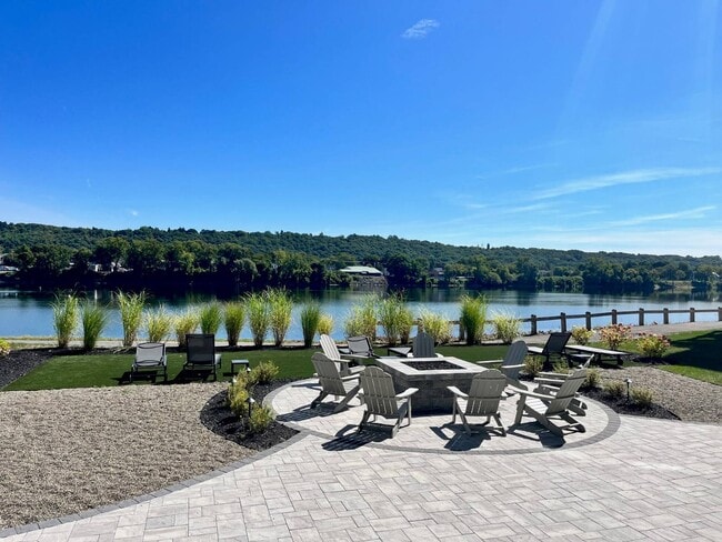 1101 Captain's Lookout