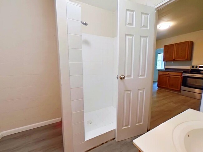 Photo - 1513 Wendell Avenue Unit B