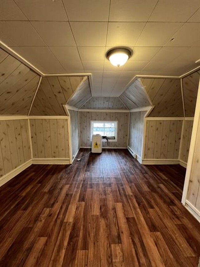 Building Photo - 1530 Jackson St Unit C Rental